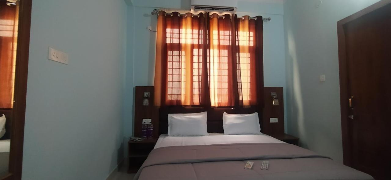 Hotel Comfort Inn Homestay Dehradun Exterior photo